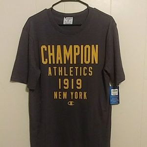 Champion T-Shirt size Medium